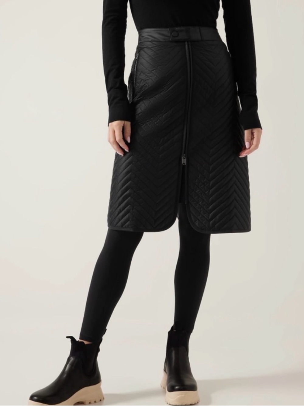 NWOT Athleta Apres Ski Skirt Quilted Black Women's Size 6